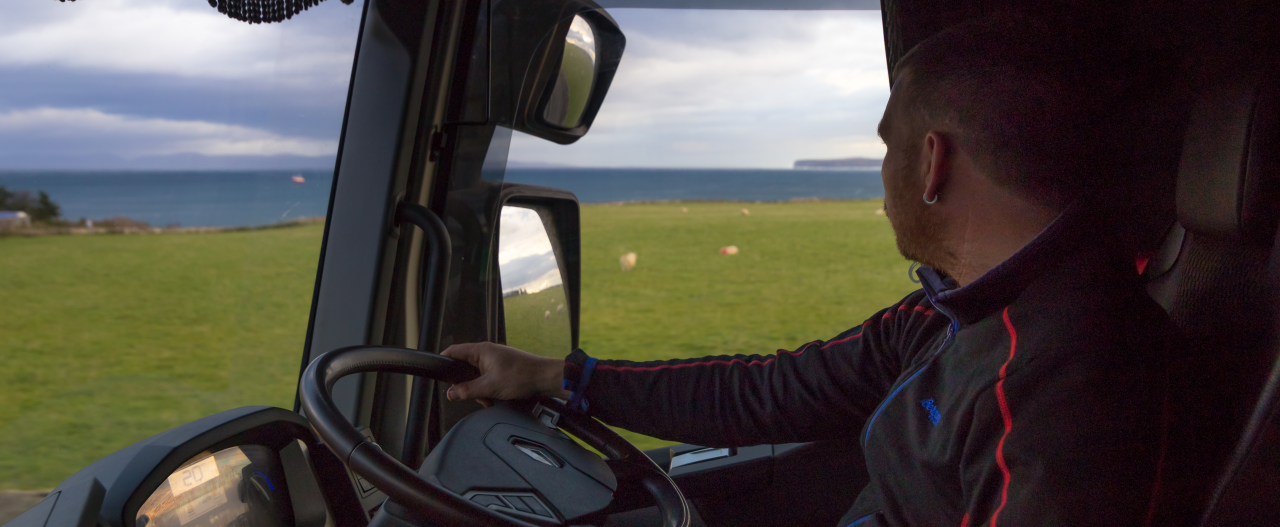 RENAULT TRUCKS T - SCOTLAND - EM&T RAPSON