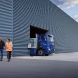 Renault Trucks E-Tech C en charge dans un entrepôt