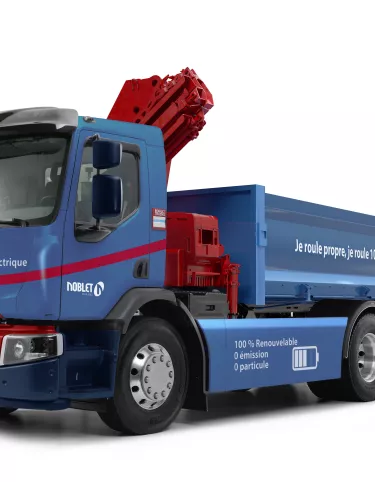 PRVO VOZILO ZA OSKRBO Z ELEKTRIČNO ENERGIJO NA DELOVIŠČU