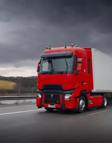 Renault Trucks T High on the highway